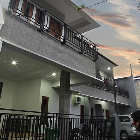 Andelis Homestay Yogyakarta Exterior foto