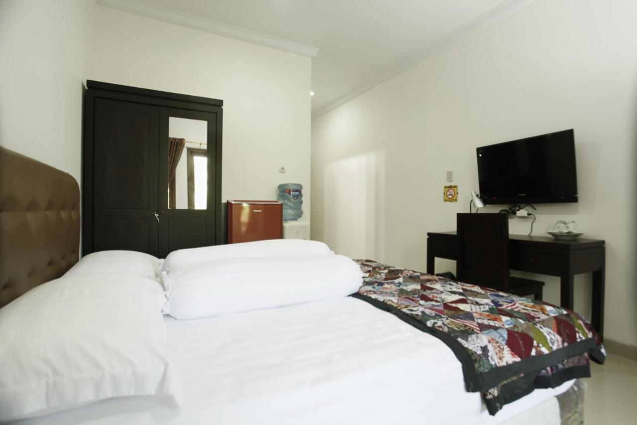Andelis Homestay Yogyakarta Exterior foto